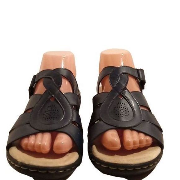 Croft & Barrow Black Strappy Sandals Women's Size 8.5 - Picture 3 of 7